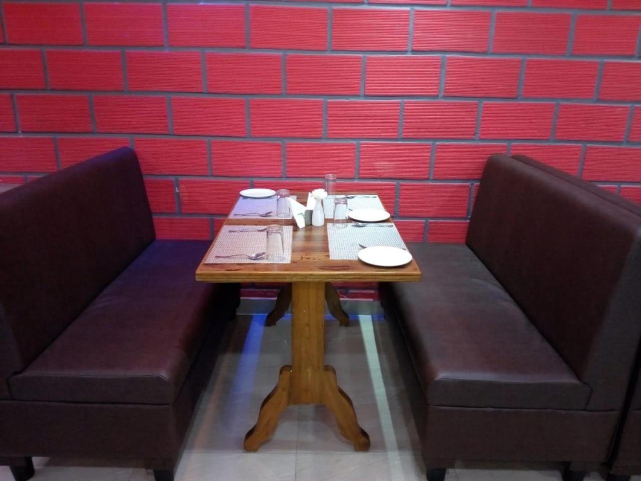Hotel Agt Park Chennai Eksteriør billede