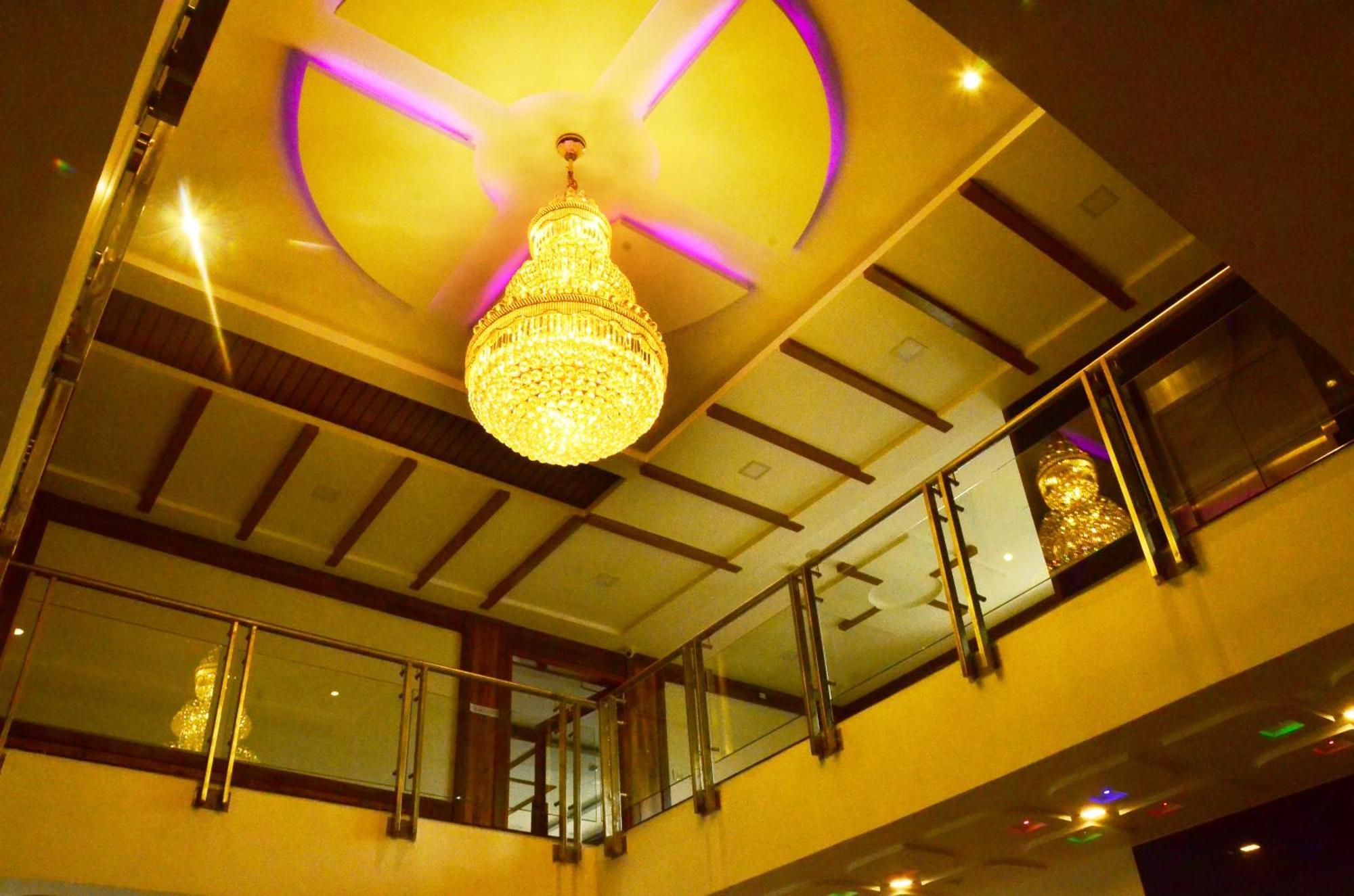Hotel Agt Park Chennai Eksteriør billede